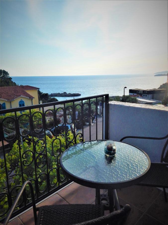 Vila Teodora Sveti Stefan Buitenkant foto