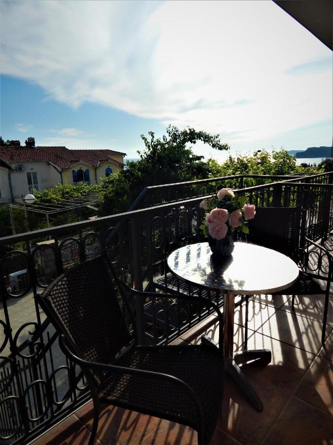 Vila Teodora Sveti Stefan Buitenkant foto